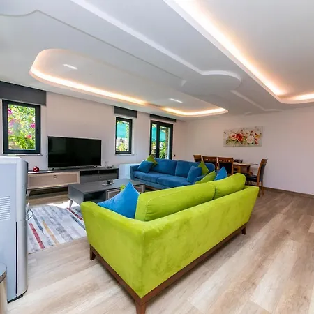 Stone Homes 말마리스