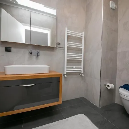 Stone Homes *